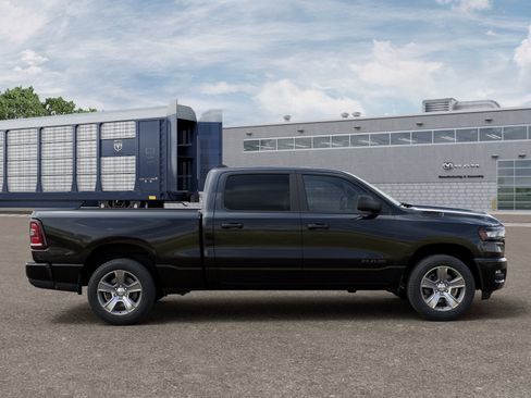 New 2026 RAM 1500 Express AWD/4WD image 28