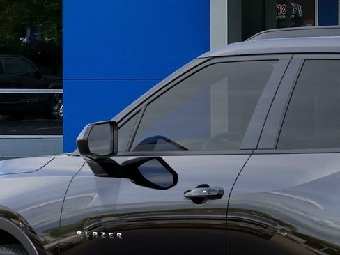 New 2026 Chevrolet Blazer LT FWD image 12