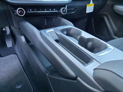 New 2026 Chevrolet Equinox EV LT w/ LPO, Blackout Package image 27