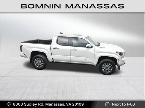 Used 2026 Toyota Tacoma Limited AWD/4WD image 30