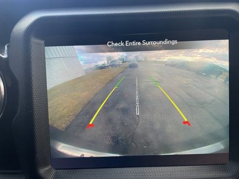 Used 2020 Jeep Wrangler Unlimited Sahara image 26