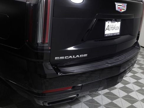 Used 2025 Cadillac Escalade Sport w/ Touring Package AWD/4WD image 55