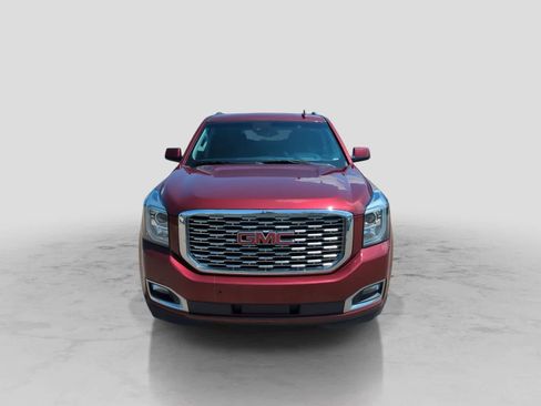 Used 2019 GMC Yukon XL Denali w/ Denali Ultimate Package AWD/4WD image 3