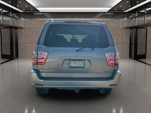 Used 2002 Toyota Sequoia SR5 RWD image 5