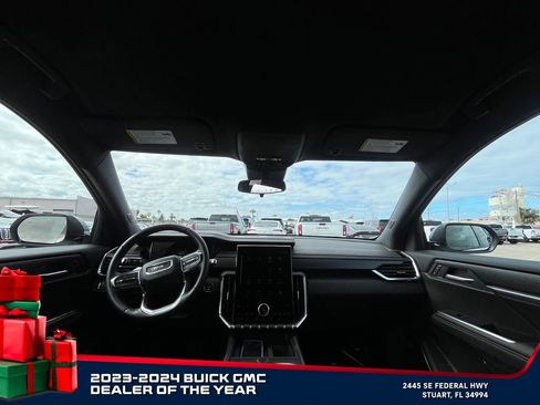 Certified 2025 GMC Acadia Elevation image 14