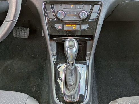 Used 2022 Buick Encore Preferred w/ Safety Package image 28