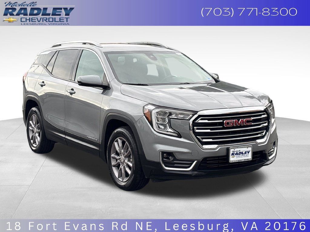 Used 2024 GMC Terrain SLT AWD/4WD image 8