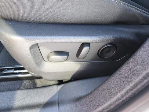 Used 2025 Buick Envision Preferred AWD/4WD image 21