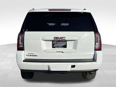 Used 2017 GMC Yukon SLT w/ Premium Edition image 6