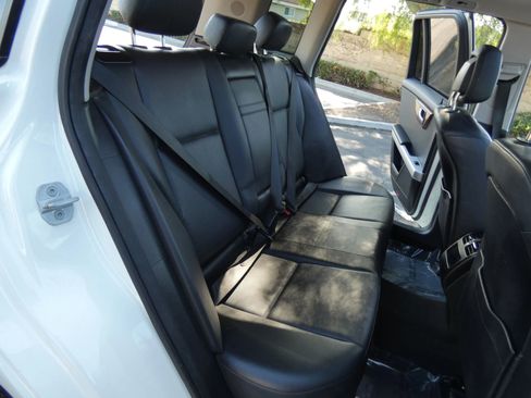 Used 2012 Mercedes-Benz GLK 350 2WD image 40