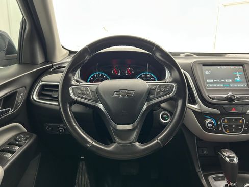 Used 2018 Chevrolet Equinox LT AWD/4WD image 12
