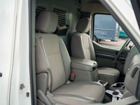 Used 2021 Nissan NV 2500 SV w/ Navigation Package RWD image 22