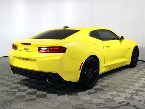 Used 2017 Chevrolet Camaro LT RWD image 30