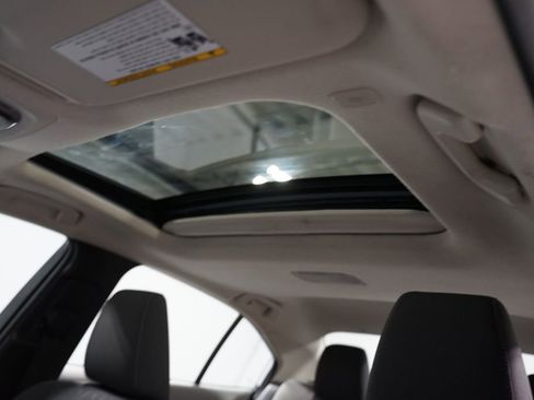 Used 2023 Toyota Corolla LE w/ LE Premium Package image 33