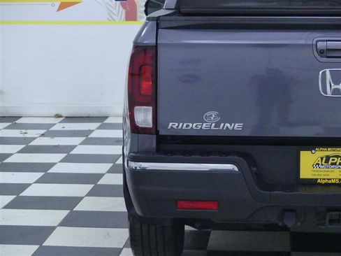 Used 2020 Honda Ridgeline Sport image 29