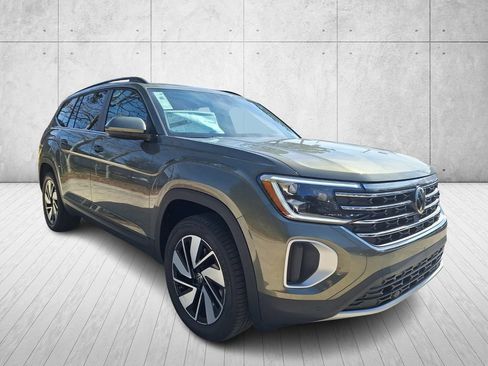 New 2026 Volkswagen Atlas SE image 7