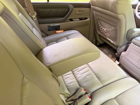Used 2001 Toyota Land Cruiser AWD/4WD image 76