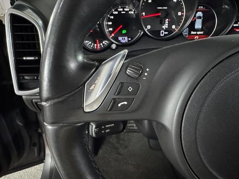 Used 2014 Porsche Cayenne Diesel AWD/4WD image 28