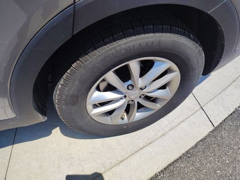 Used 2017 Kia Sorento LX FWD image 11