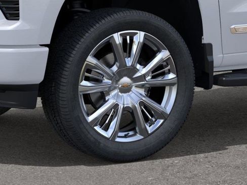 New 2026 Chevrolet Silverado 1500 High Country w/ High Country Premium Package AWD/4WD image 9