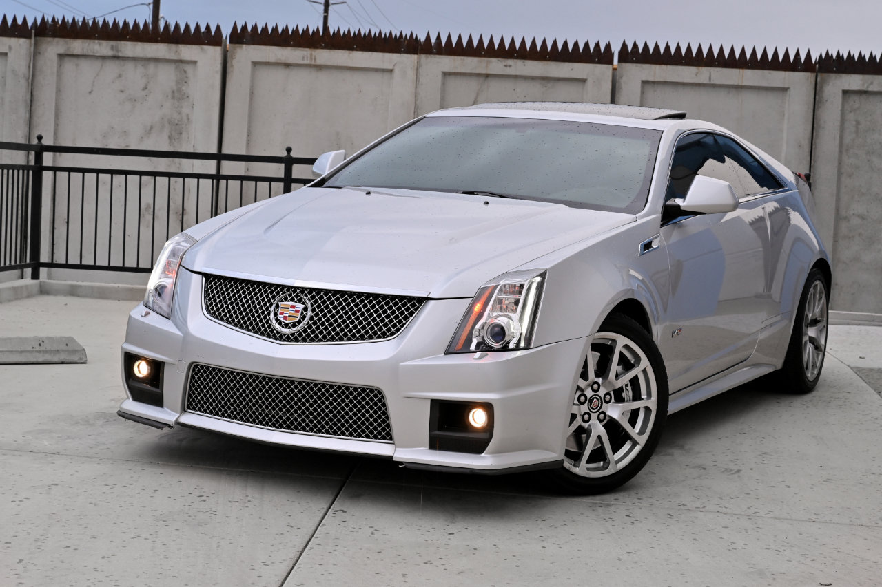 Used 2011 Cadillac CTS V w/ Wood Trim Package RWD image 3