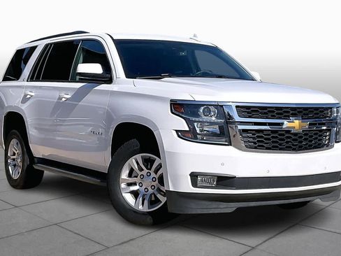 Used 2017 Chevrolet Tahoe LT w/ Luxury Package image 4