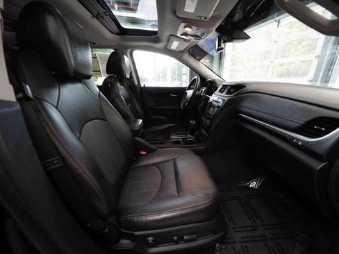 Used 2017 Chevrolet Traverse Premier AWD/4WD image 26