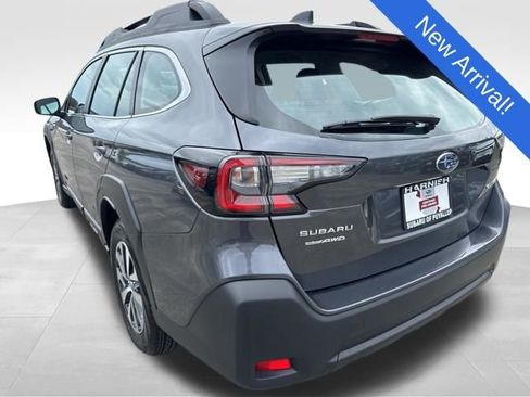 Certified 2025 Subaru Outback AWD/4WD image 5