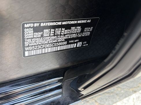Used 2025 BMW iX xDrive50 w/ Premium Package AWD/4WD image 42