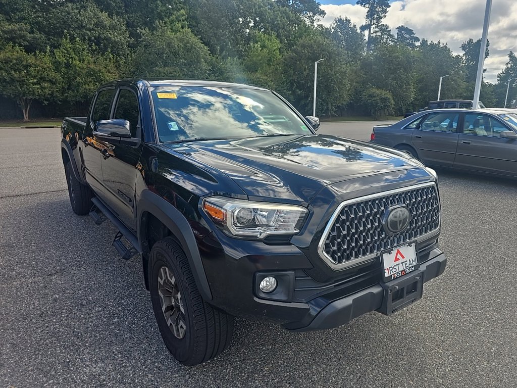Used 2018 Toyota Tacoma TRD Off-Road w/ Technology Package AWD/4WD image 3