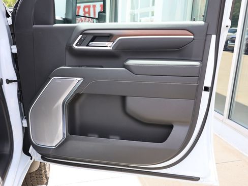 New 2026 GMC Sierra 2500 Denali w/ Denali Reserve Package AWD/4WD image 52