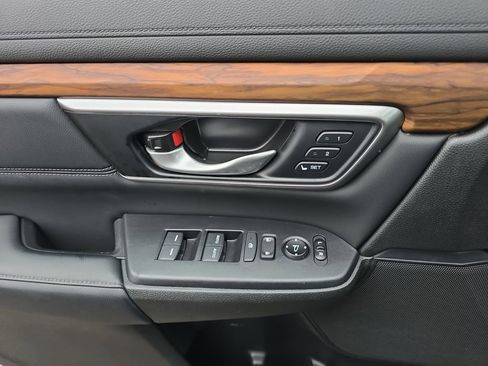 Used 2022 Honda CR-V Touring image 32
