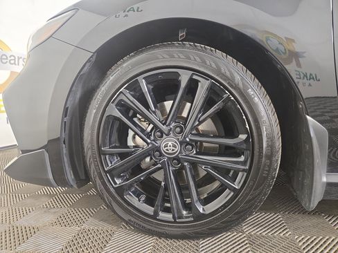 Used 2025 Toyota Camry SE image 32