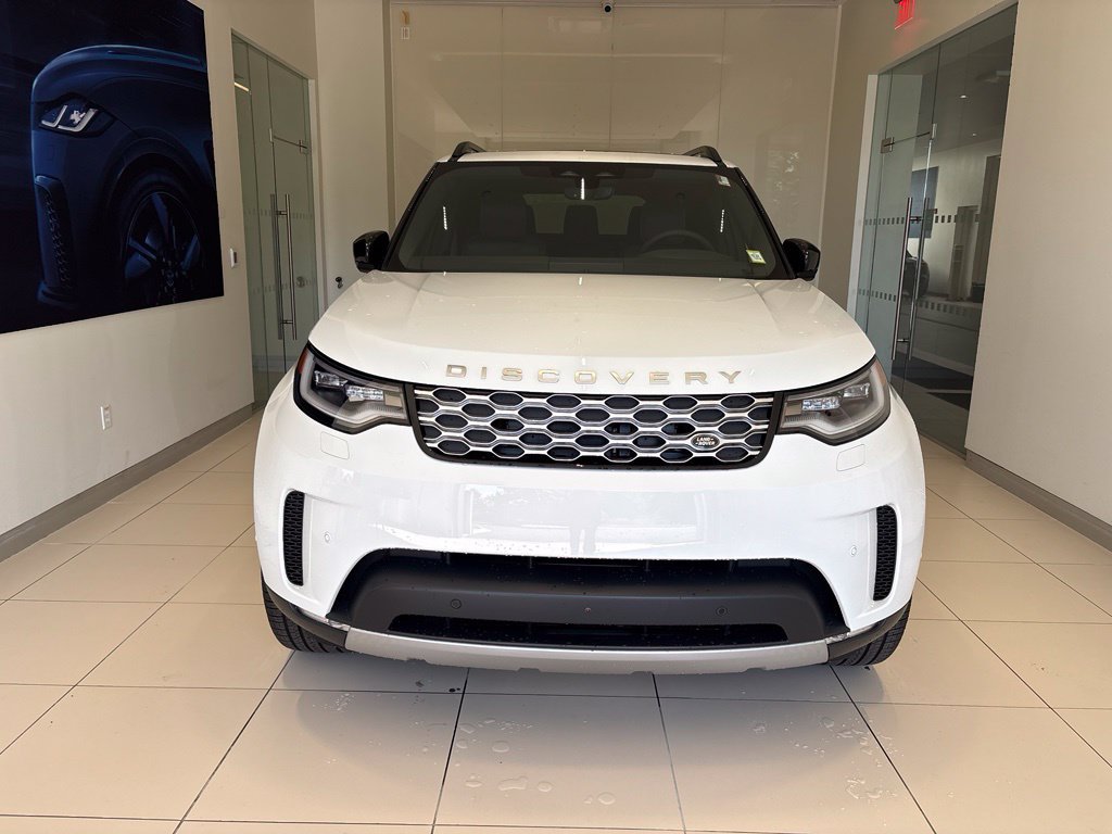 New 2026 Land Rover Discovery S AWD/4WD image 7