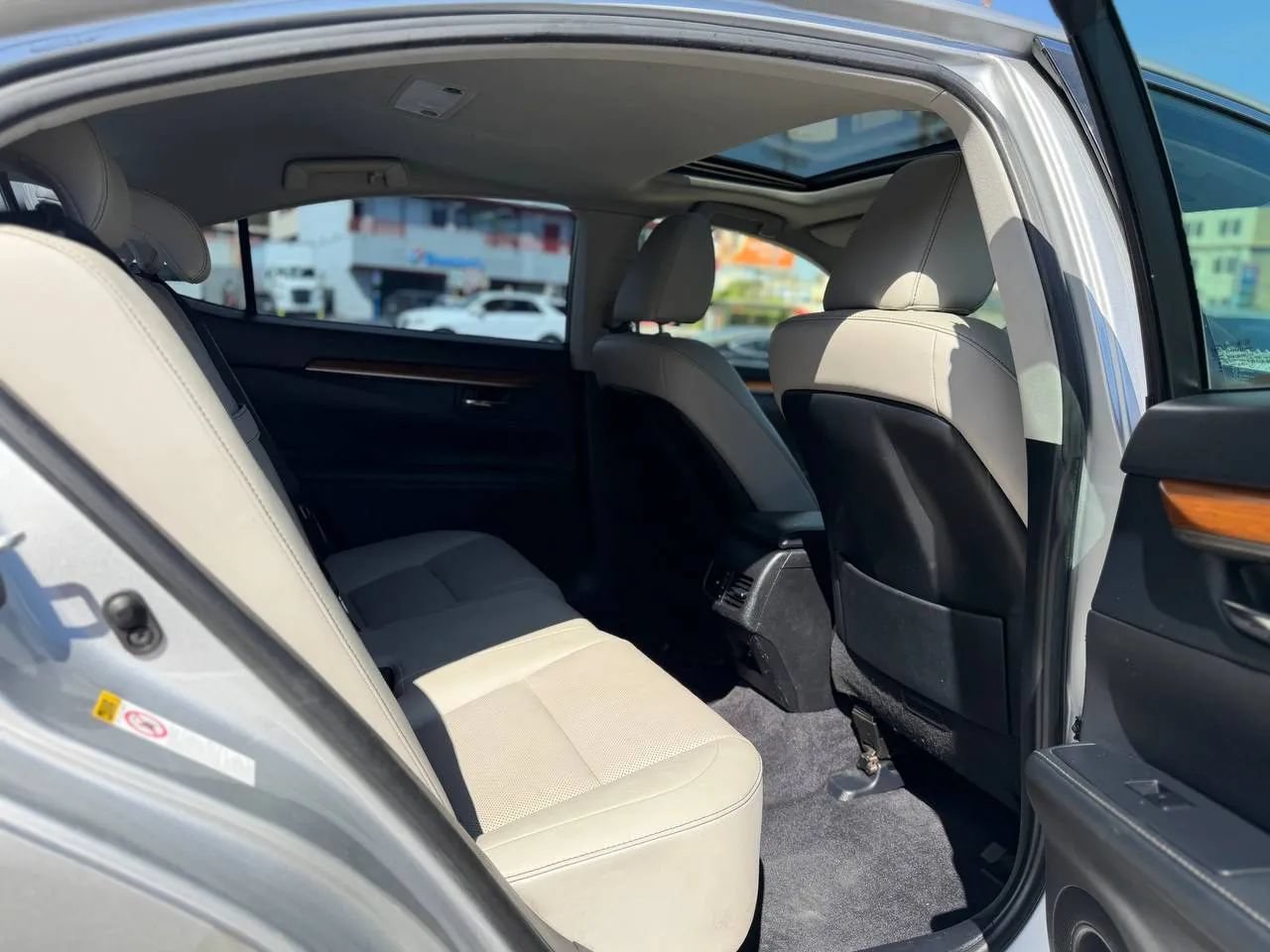 Used 2014 Lexus ES 300h w/ Premium Package w/Bamboo Trim FWD image 29