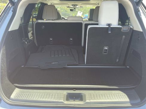 Certified 2026 INFINITI QX60 Luxe w/ Cargo Package AWD/4WD image 8
