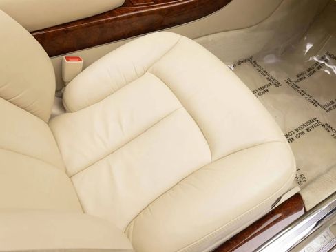 Used 2004 Maybach 57 RWD image 40