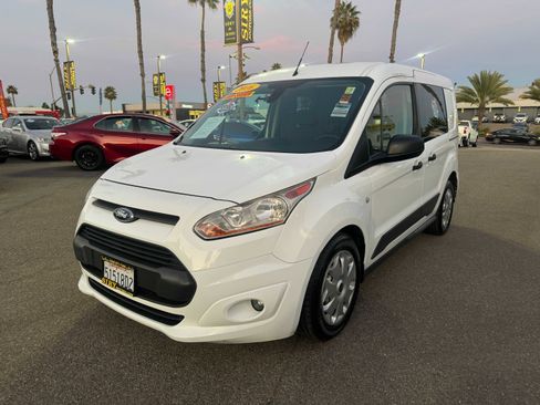 Used 2016 Ford Transit Connect XLT image 3