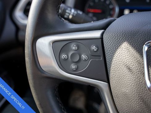 Used 2023 GMC Acadia SLT image 22