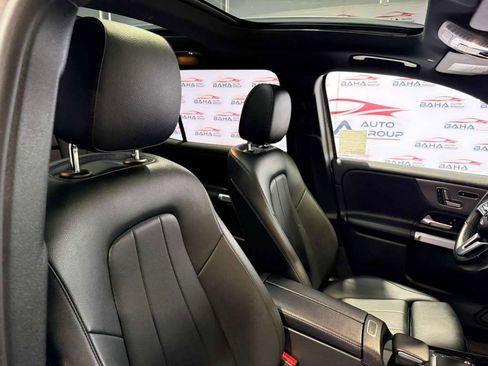 Used 2023 Mercedes-Benz GLB 250 w/ Premium Package image 40