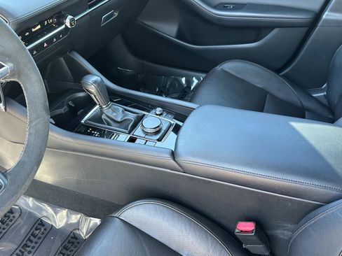 Used 2023 MAZDA MAZDA3 Hatchback w/ Appearance Package image 22