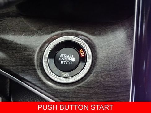 Certified 2023 Jeep Grand Cherokee L Limited AWD/4WD image 9
