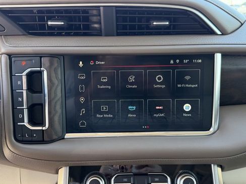 Used 2023 GMC Yukon XL Denali w/ Denali Reserve Package image 18