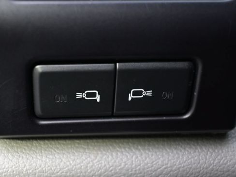 Used 2017 Ford F150 XL w/ Equipment Group 101A Mid AWD/4WD image 25