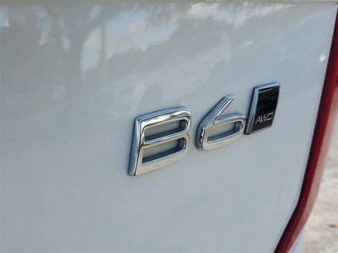 Certified 2023 Volvo XC90 B6 Plus w/ Protection Package Premier image 8