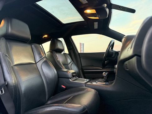 Used 2020 Dodge Charger SXT w/ Leather Interior Group image 13