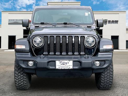 Used 2020 Jeep Wrangler Unlimited Sport AWD/4WD image 3