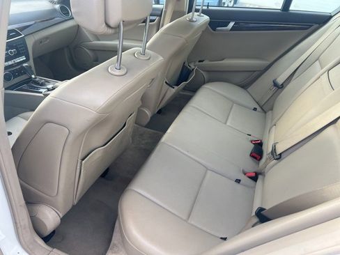 Used 2013 Mercedes-Benz C 300 4MATIC Sedan image 25