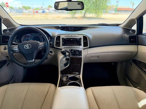 Used 2012 Toyota Venza XLE FWD image 13