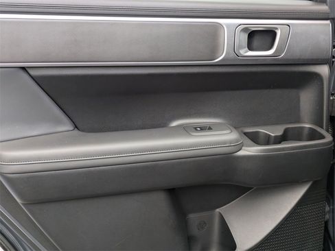 Used 2025 Hyundai Santa Fe SEL image 25